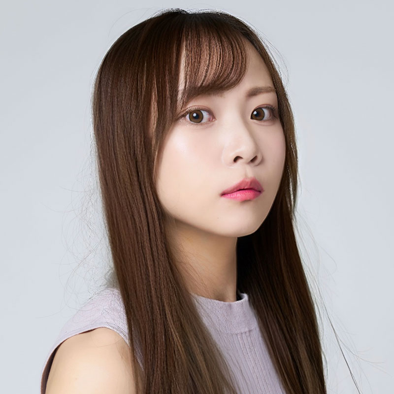 女優 山田 麻鈴